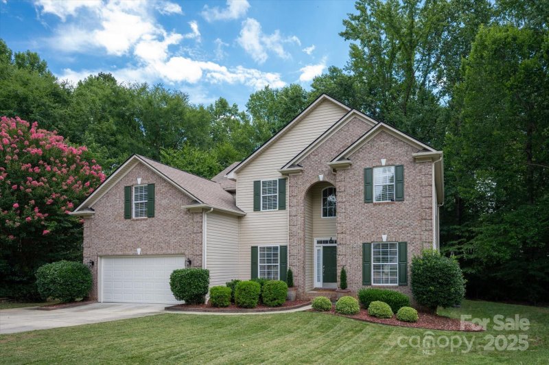 Property image 2 at 2524 Macie Glen Court, Matthews, NC 28105