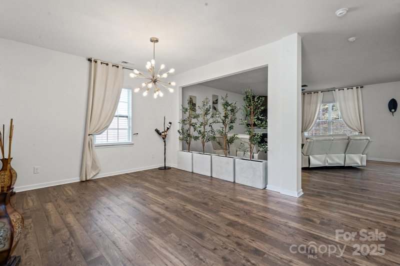 Property image 2 of 919 Rock Haven Drive in Sutton Farms, Charlotte, NC 28216