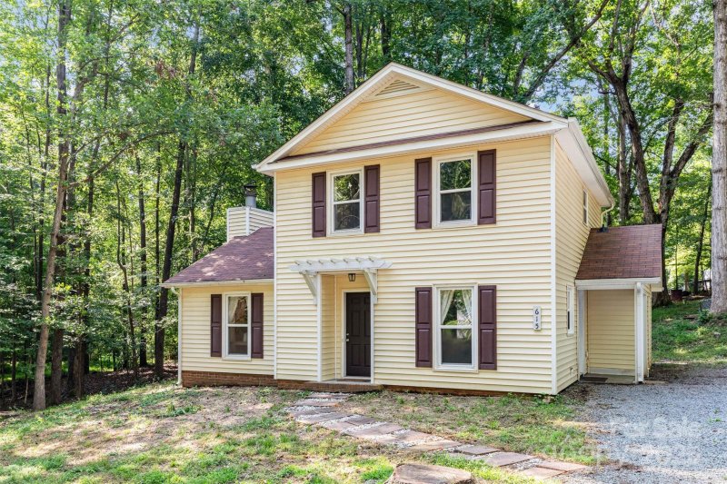 Property image 2 at 615 Teresa Circle, Waxhaw, NC 28173