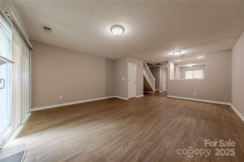 Property image 5 of 1809 Birch Heights Court in University Heights, Charlotte, NC 28213