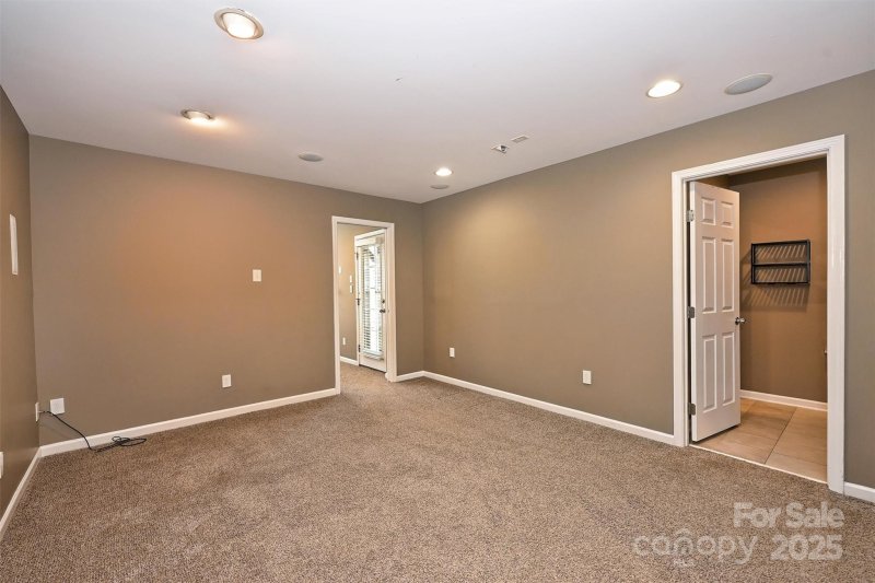 Property image 5 of 676 Penn Street in South End, Charlotte, NC 28203