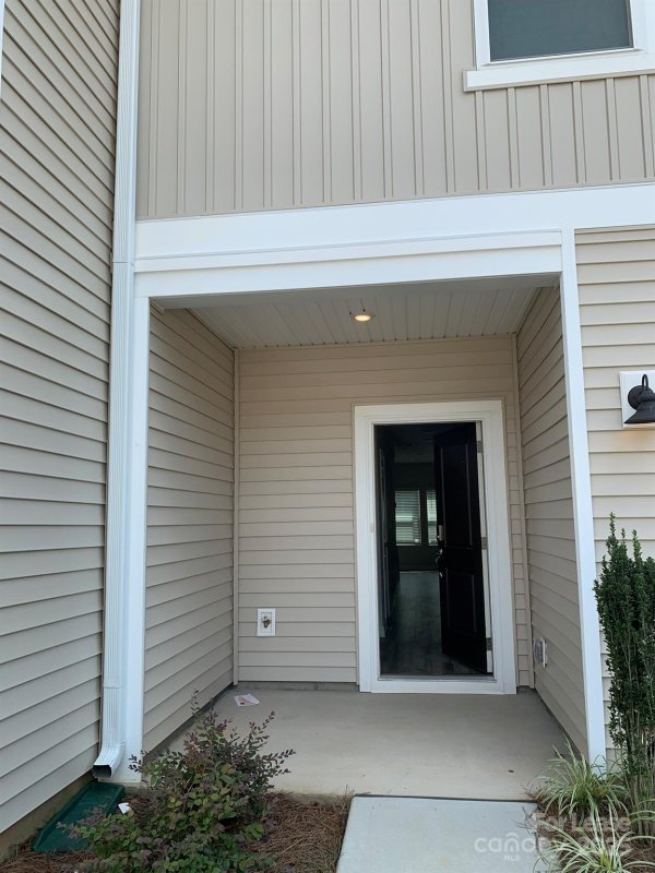 Property image 2 of 2316 Belterra Drive in Belterra, Charlotte, NC 28216