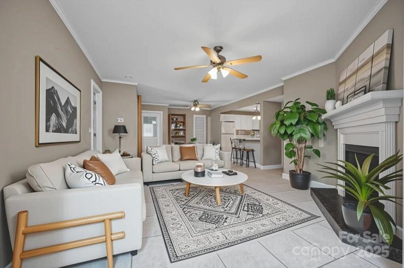 Property image 5 of 4134 Charlotte Highway in Lake Wylie Woods, Lake Wylie, SC 29710