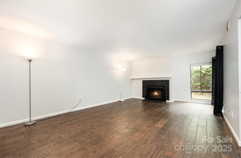 Property image 4 at 7800 Hummingbird Lane, Charlotte, NC 28212