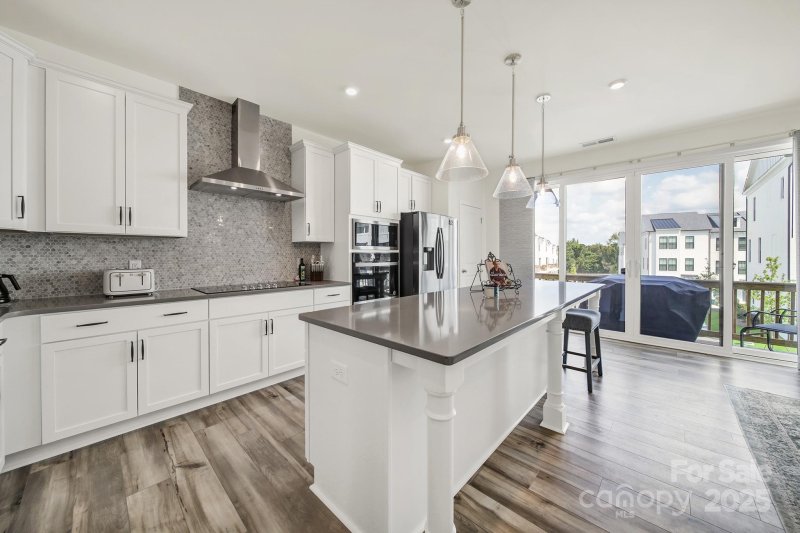 Property image 3 of 4202 Alexander View Drive in Alexander Providence Townhomes, Charlotte, NC 28226