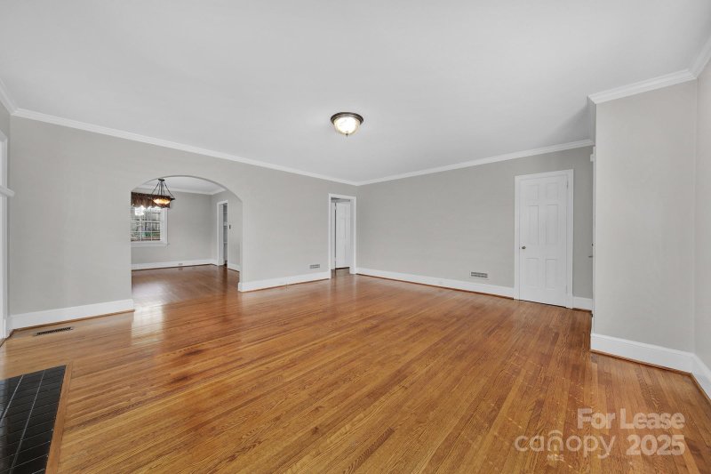 Property image 4 of 1221 Oakwood Avenue in Brookwood, Gastonia, NC 28052