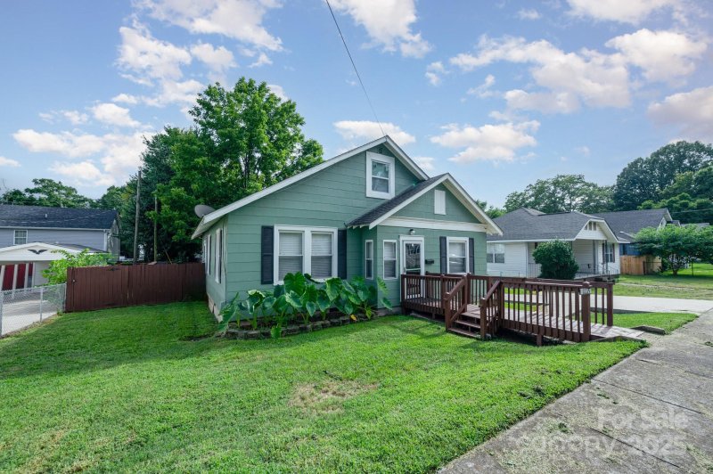 Property image 2 of 1115 W 4th Avenue in Firestone Textiles Inc, Gastonia, NC 28052