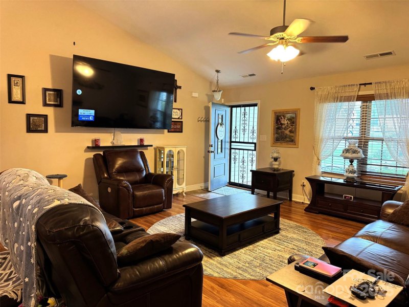 Property image 3 at 630 Scarlet Leaf Lane, Oakboro, NC 28129