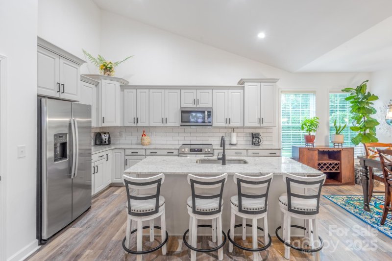 Property image 2 of 152 Postell Drive in Shadow Wood Estates, Statesville, NC 28625