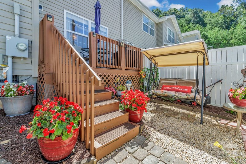 Property image 5 of 107 Loch Haven Road in Brookhaven Village, Swannanoa, NC 28778