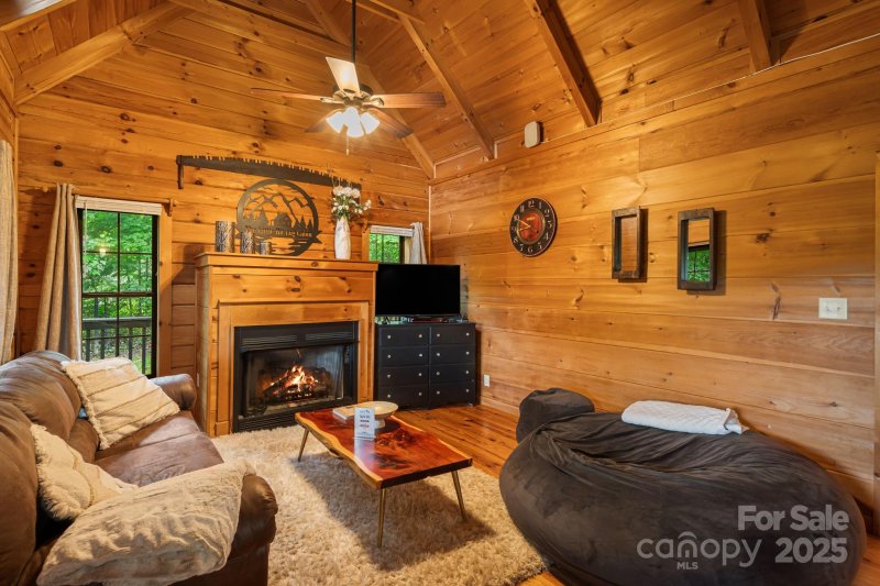 Property image 4 of 898 Morgan Hill Road in Living Waters, Black Mountain, NC 28711