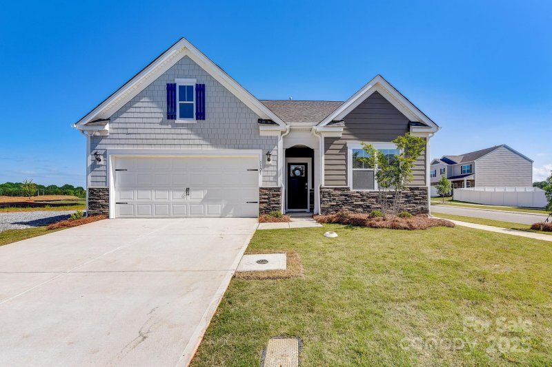 1121 Secrest Commons Drive