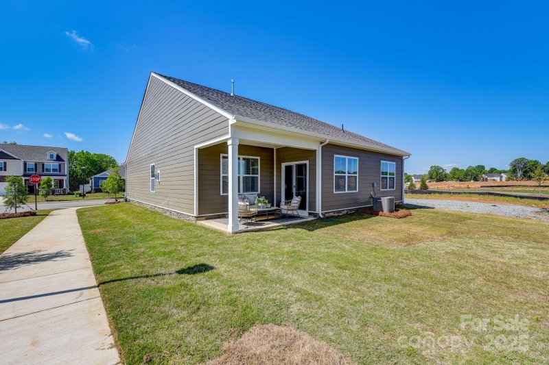 Property image 2 at 1121 Secrest Commons Drive, Monroe, NC 28112