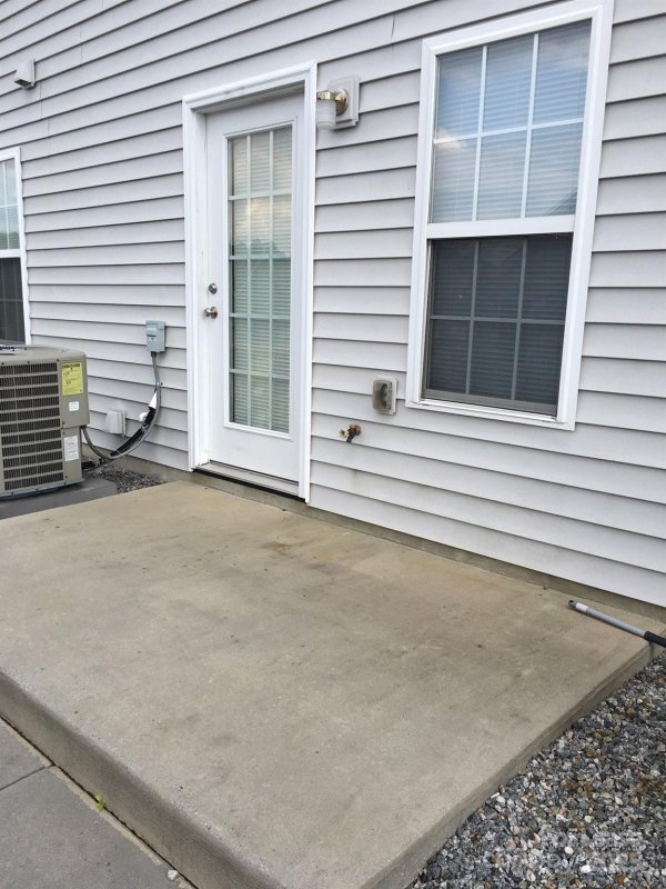 Property image 2 at 914 C Brawley School Road, Mooresville, NC 28117