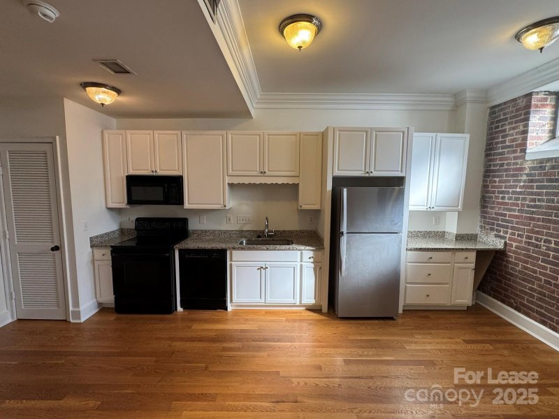 Property image 4 at 515 N Church Street, Charlotte, NC 28202