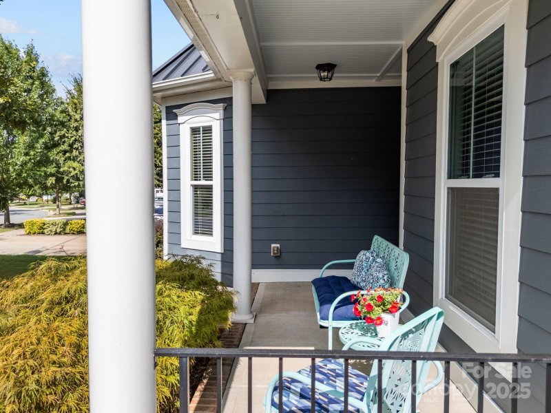 Property image 4 of 18804 Avery Park Drive in Avery Park, Cornelius, NC 28031