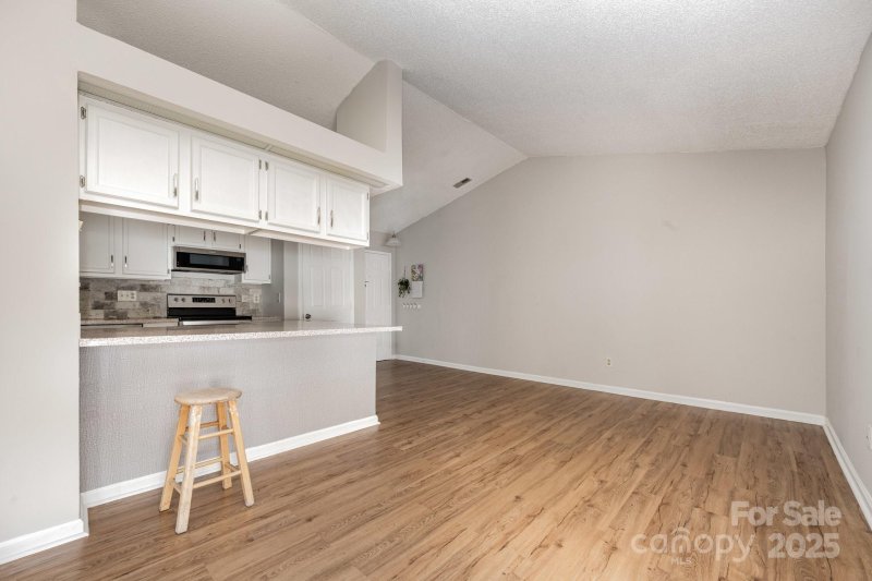 Property image 5 at 6219 Rosecroft Drive, Charlotte, NC 28215