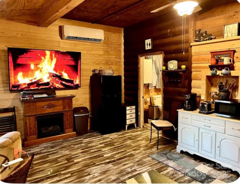 Property image 3 of 292 Bear Cub Drive in Bear Den Acres, Spruce Pine, NC 28777