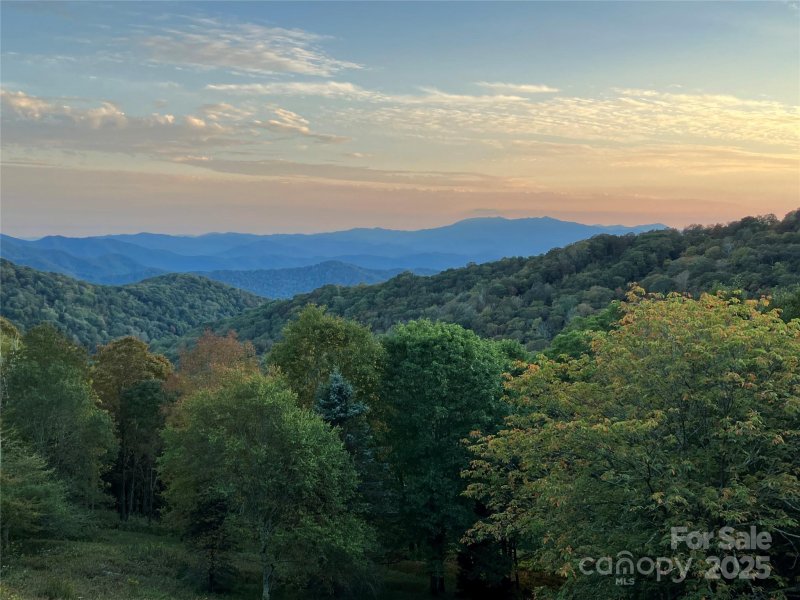 Property image 4 at 283 Mitchell View Drive, Bakersville, NC 28705