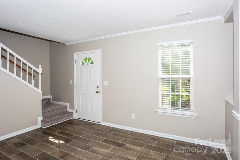 Property image 3 at 2419 Fairstone Avenue, Charlotte, NC 28269