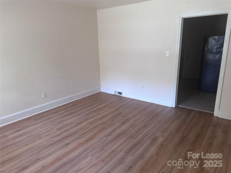 Property image 2 of 3406 June Drive in Echo Hills, Charlotte, NC 28205