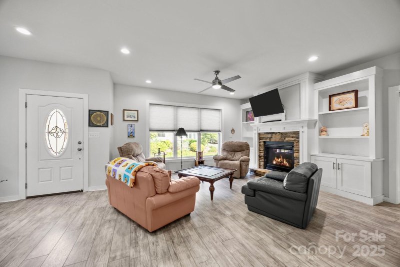 Property image 5 of 51 Verde Drive in The Villages At Crest Mountain, Asheville, NC 28806