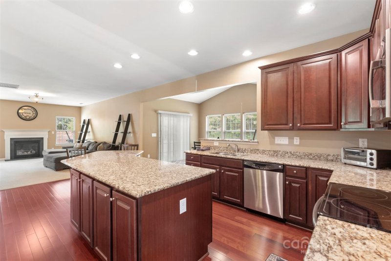 Property image 5 at 1482 Rosemont Drive, Fort Mill, SC 29707