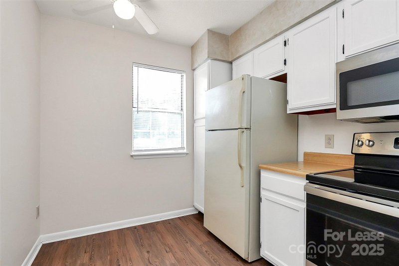 Property image 4 at 6040 Heath Valley Road, Charlotte, NC 28210