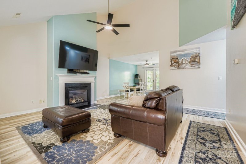 Property image 5 at 10605 Turkey Point Drive, Charlotte, NC 28214