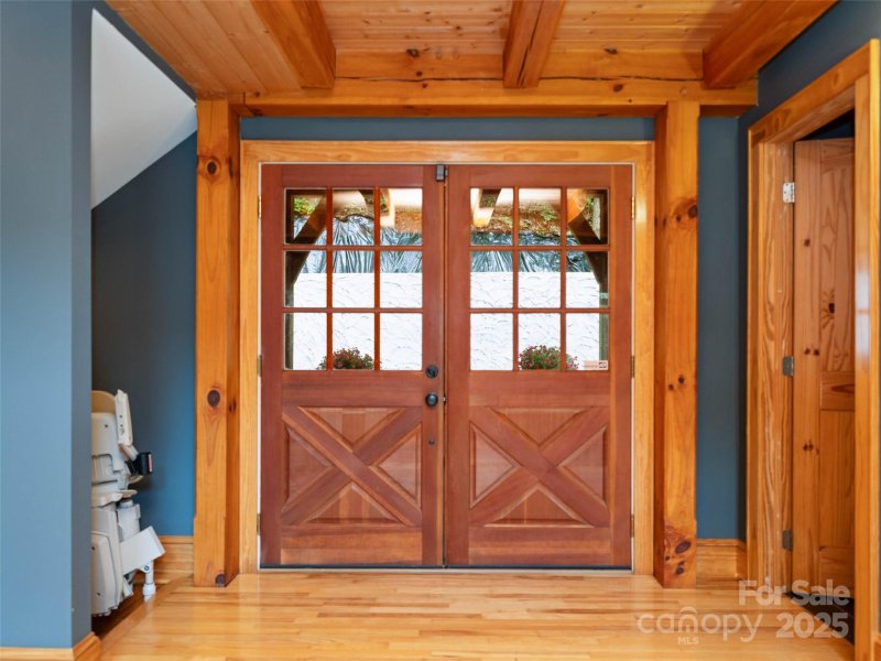 Property image 4 of 82 Red Oak Drive in High Vista, Mills River, NC 28759