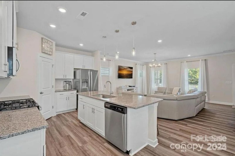 Property image 5 of 11943 Old Statesville Road in Stoneybrook Station, Huntersville, NC 28078