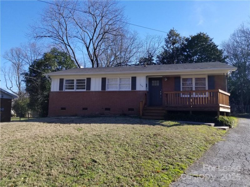 7109 Rockcliff Court