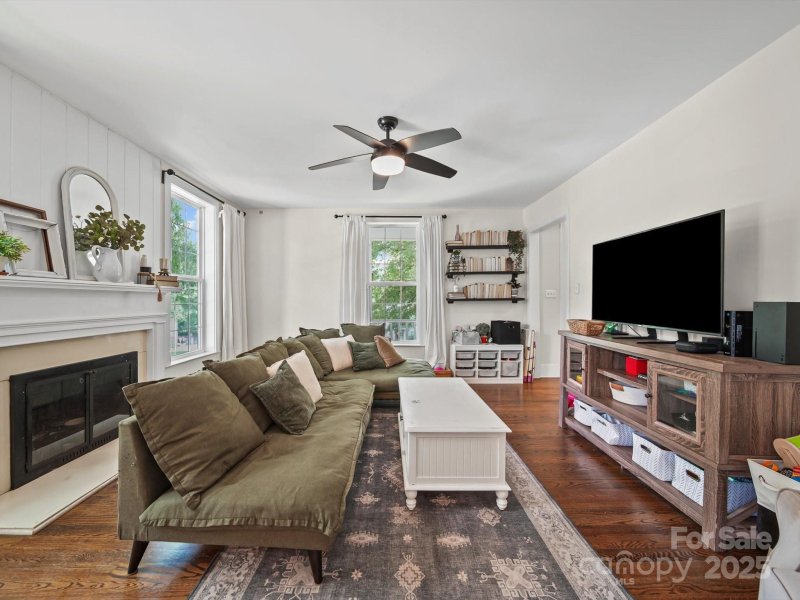 Property image 5 at 8407 Woodford Bridge Drive, Charlotte, NC 28216