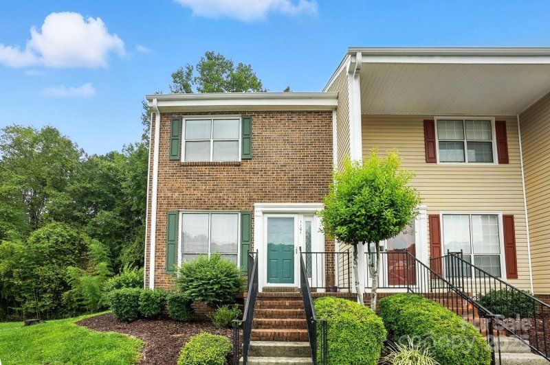 Ferrington Place, Gastonia Community