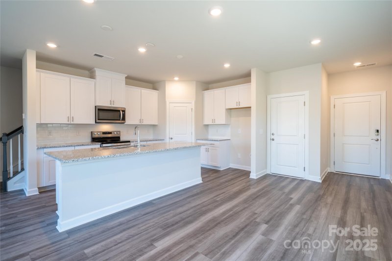 Property image 3 of 290 Tiger Lily Drive in Meadows at Wilson Farms, Fort Mill, SC 29708