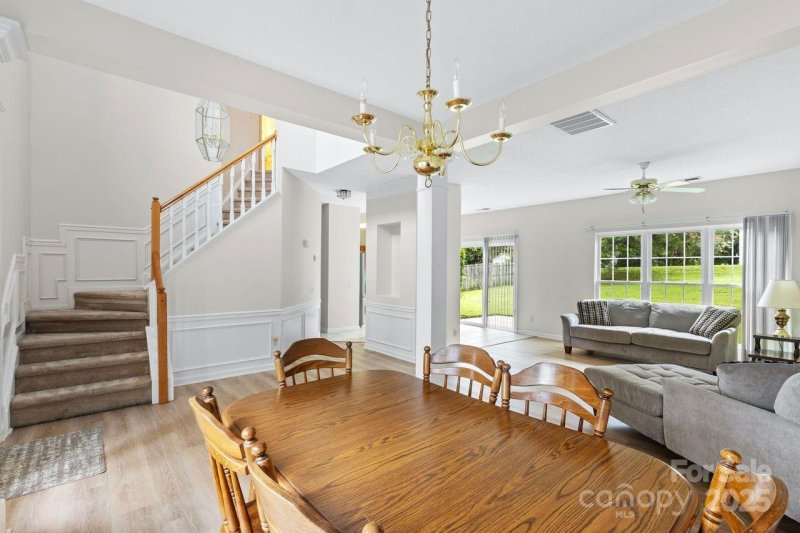 Property image 4 of 11320 Wagonford Lane in Yorkshire, Charlotte, NC 28273