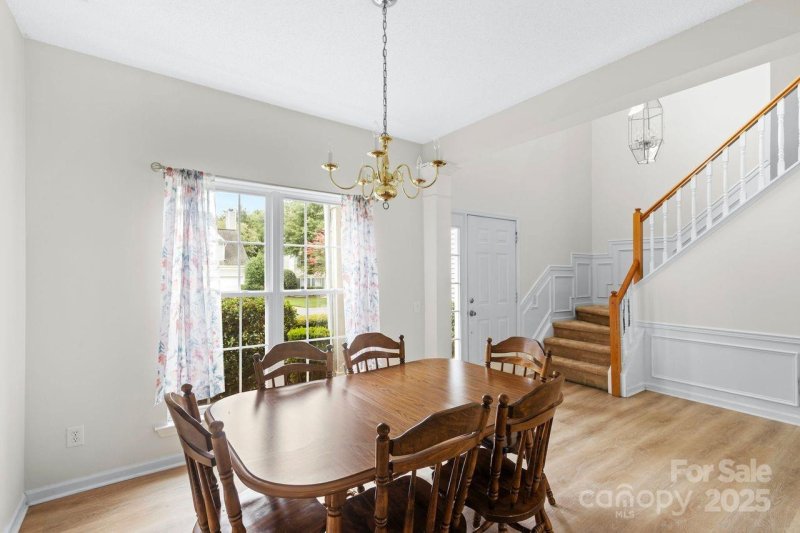 Property image 5 of 11320 Wagonford Lane in Yorkshire, Charlotte, NC 28273