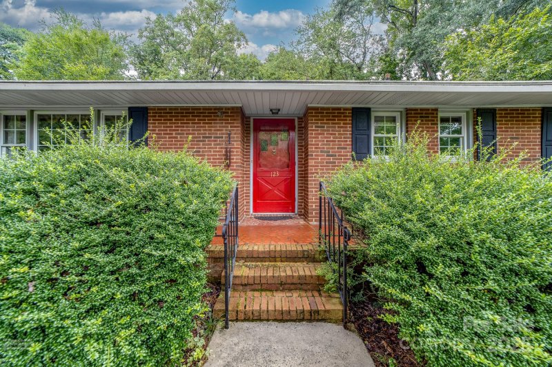 Property image 2 of 123 Forest Drive in Hall Park, Belmont, NC 28012