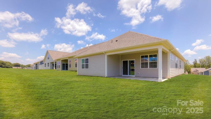 Property image 2 at 25 Fox Cove Road, Hendersonville, NC 28792