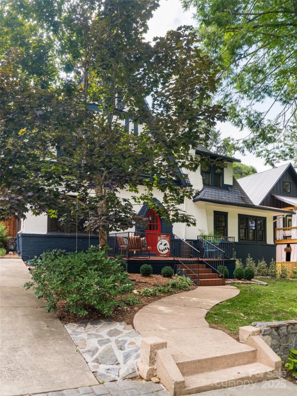 Property image 2 of 60 Dorchester Avenue in West Asheville, Asheville, NC 28806