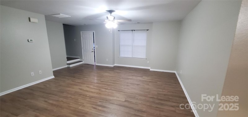 Property image 5 of 304 Woodlynn Drive in Woodlynn Court, Charlotte, NC 28214