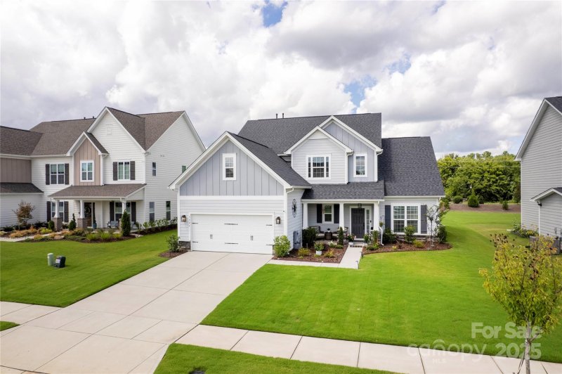 Property image 2 of 3826 Dahlia Drive in Camellia Gardens, Harrisburg, NC 28075