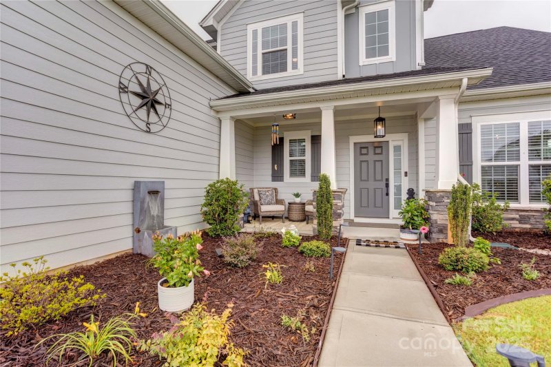 Property image 5 of 3826 Dahlia Drive in Camellia Gardens, Harrisburg, NC 28075