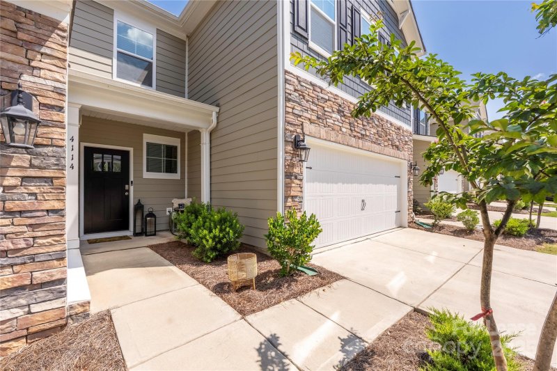 Property image 3 at 4114 Steel Way, Sherrills Ford, NC 28673