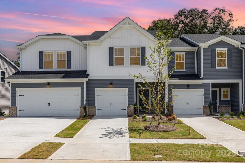 4135 Summit Woods Drive