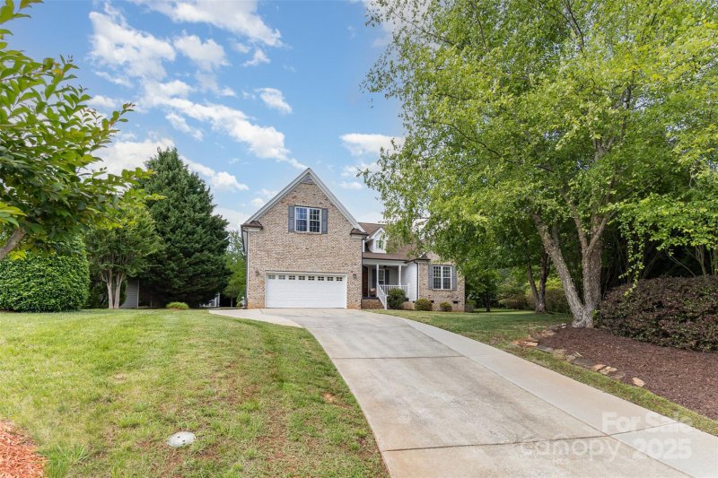 Property image 3 at 14807 Middlesborough Drive, Matthews, NC 28104