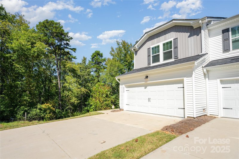 Property image 5 of 2352 Belterra Drive in Belterra, Charlotte, NC 28216