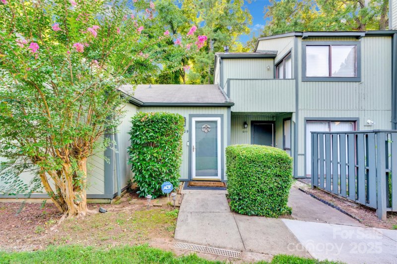 6109 Bent Tree Court