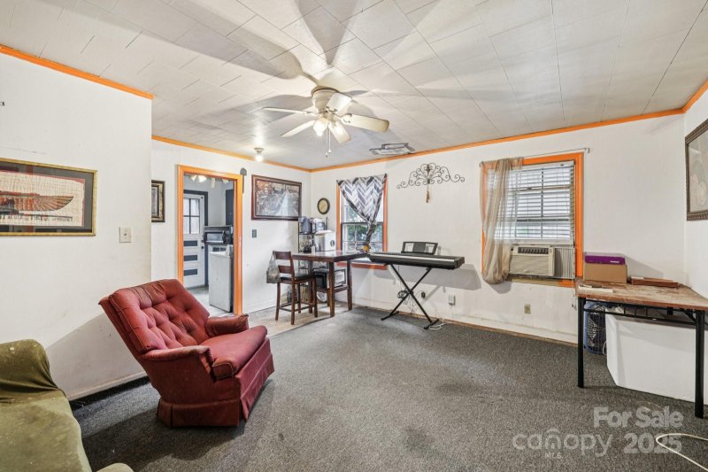 Property image 4 at 134 S Gregg Street, Charlotte, NC 28208