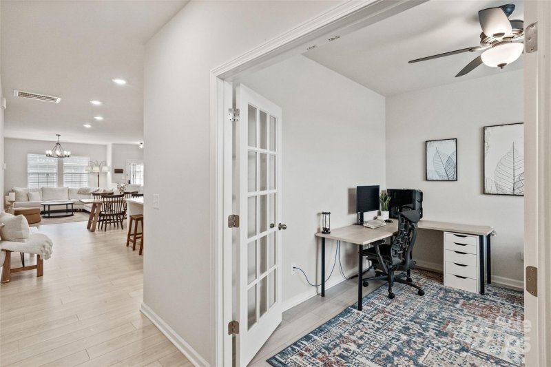 Property image 5 of 925 Cobbled Way in Elizabeth, Fort Mill, SC 29715